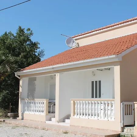 Milivoj Custic Apartment