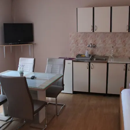 Apartment Milivoj Custic Murvica (Policnik)
