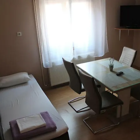 Apartment Milivoj Custic Murvica (Policnik)